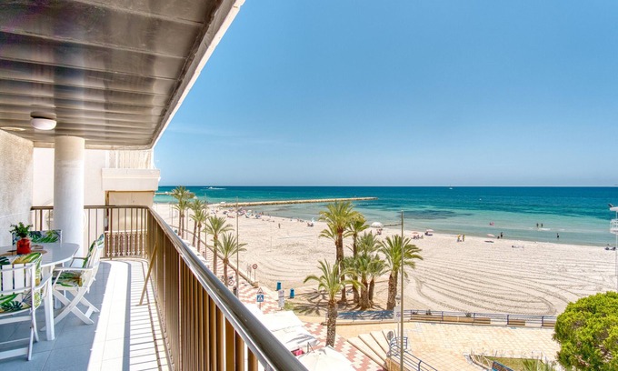 Santa Pola Apartment | Beachfront Apartment 'Playa Levante' with Private Terrace