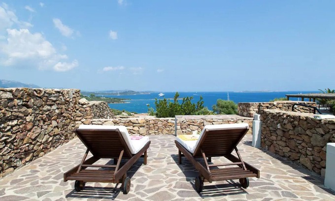Portisco Apartment | Inviting "Portisco Retreat" with Ocean Views & Great Amenities