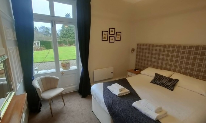 Thirsk Apartment | Top-Rated Apartment with Private Bathroom in Hambelton