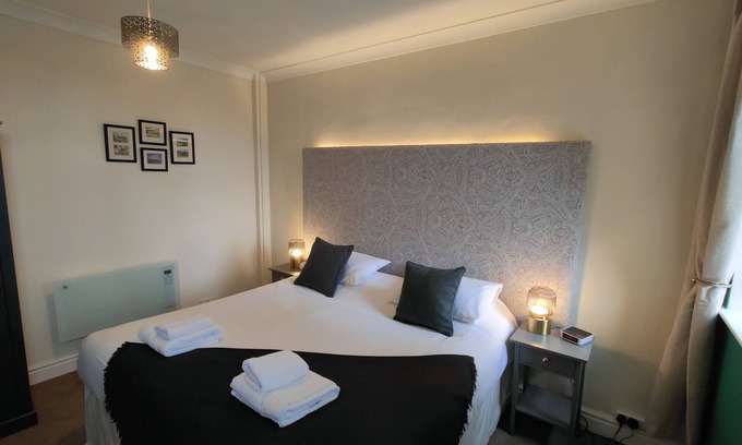 Thirsk Apartment | Cozy Pennine Apartment with Pool & Spa - Rated 9.8/10