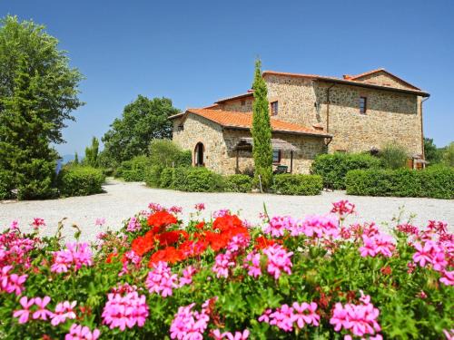 Neri Apartment | Pet-Friendly Apartment Pulcino n-3 with Pool & 10/10 Rating