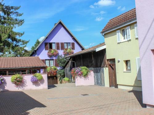 Marckolsheim Apartment | Family-Friendly Apartment Résidence Jaune et Rose-4 Awaits