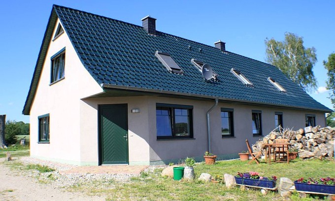 Samtens Apartment | Family-Friendly Retreat at Rügen-Fewo 259 - Guest Rated 9/10