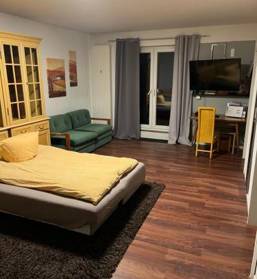 Heddesheim Apartment | Pet-Friendly Apartment Rainer for Family Getaways