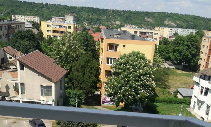 Turda Apartment | Comfortable Apartment Rayssa with Ocean View in Turda