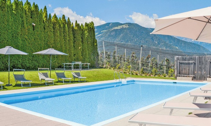 Lana Apartment | Mountain View Apartment 'Residence Sonnegg 3' with Pool
