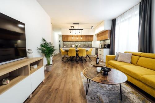 Banska Bystrica Apartment | Apartment Rezidencia Severná, 24hr Self Check-in, 2 Bedrooms, Free Garage Private Parking, Balcony, 5-minute walk to City Centre