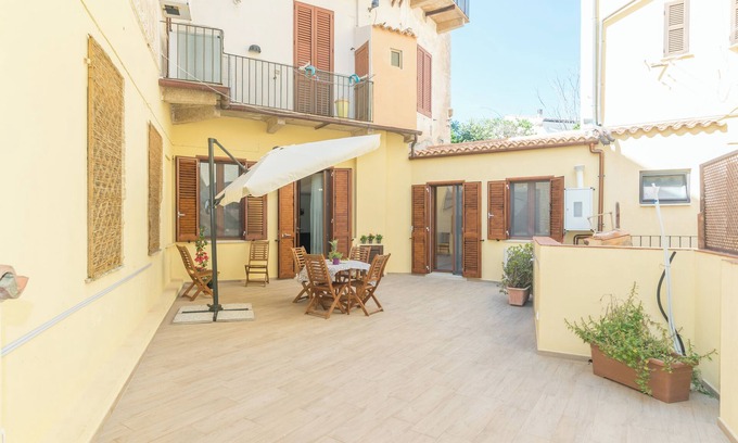 La Maddalena Apartment | Exclusive Oceanfront Apartment 'Rifla Vacanze' with Terrace