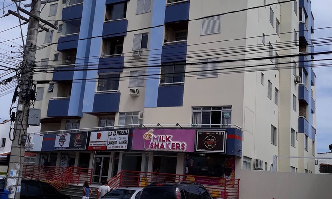 Ingleses do Rio Vermelho Apartment | Central Ingleses Apartment with Pool and Ocean View