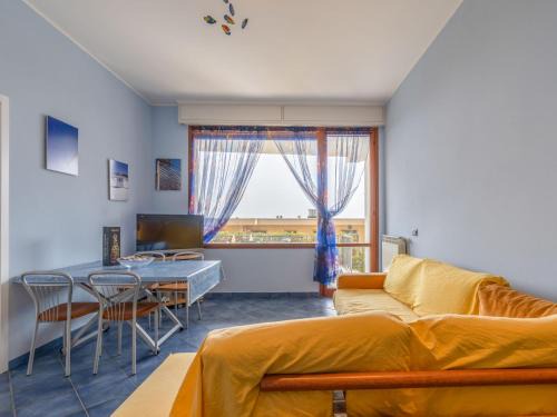 Capo Mimosa-Rollo Apartment | Oceanfront Apartment Rocce di Capo Mimosa - Rated 8.5/10
