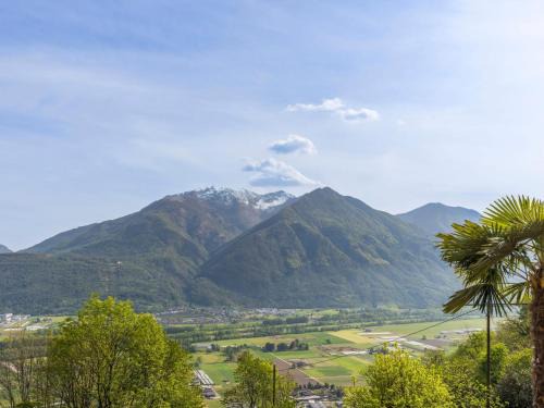 Riazzino Apartment | Pet-Friendly Casa Rosalia Apartment for Family Getaways