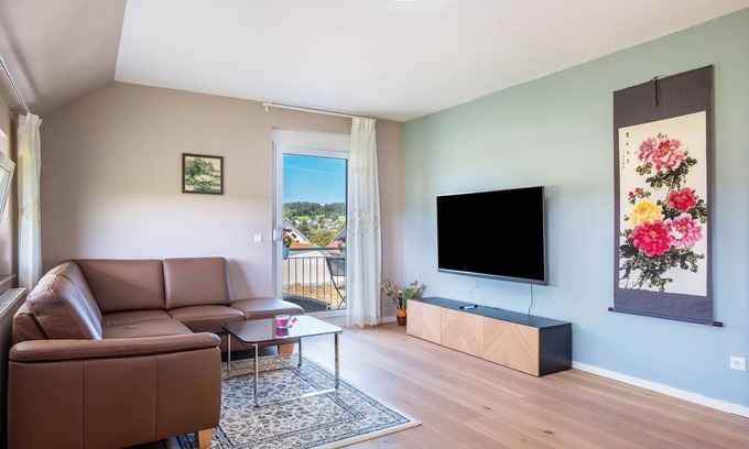 Roetenbach Apartment | Apartment 'Rosengarten' with Private Garden, Balcony and Wi-Fi