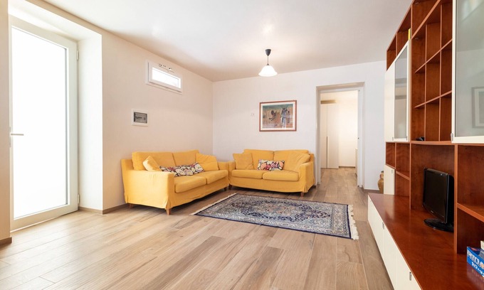 Cozze Apartment | Relaxing Apartment 'Rossella House' with Oceanfront Views
