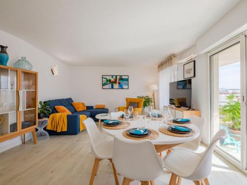 Frejus Port Apartment | Oceanfront Apartment Royal Marine-2: Guest Rated 9/10