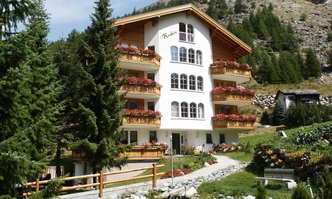 Saas Almagell Apartment | Relax at Rubin by Interhome: Family-Friendly Getaway Awaits