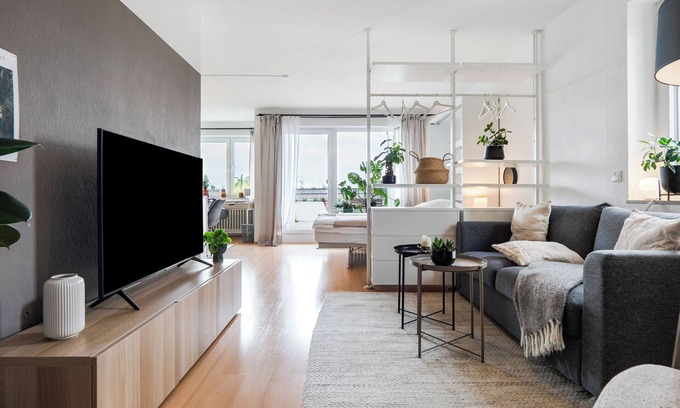 Mitte-Sud Apartment | Modern Apartment with Balcony, Lake View & Wi-Fi Access
