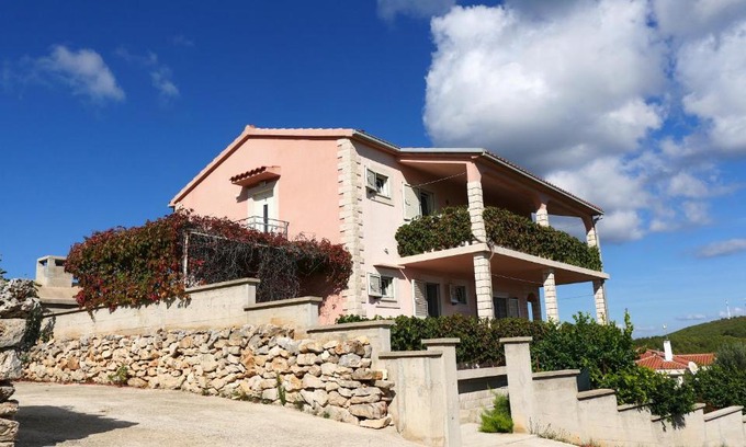 Rukavac Apartment | Child-Friendly Retreat at Apartment Rukavac 8839a - Rated 10/10!