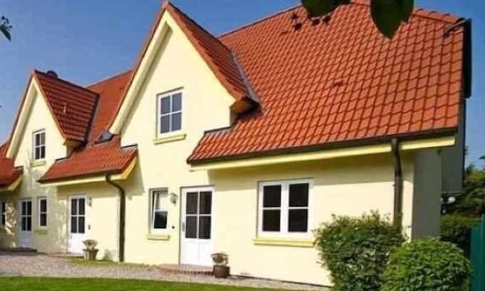 Wulfen Apartment | Pet-Friendly Apartment Ruth Sonnenhut with Ocean View
