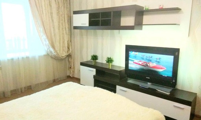 Naberezhnye Chelny Apartment | Top-Rated Apartment Near Omega with Breakfast & Accessibility