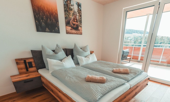 Uehlingen-Birkendorf Apartment | Top-Rated Apartment Steinablick with Pool & Breakfast Included