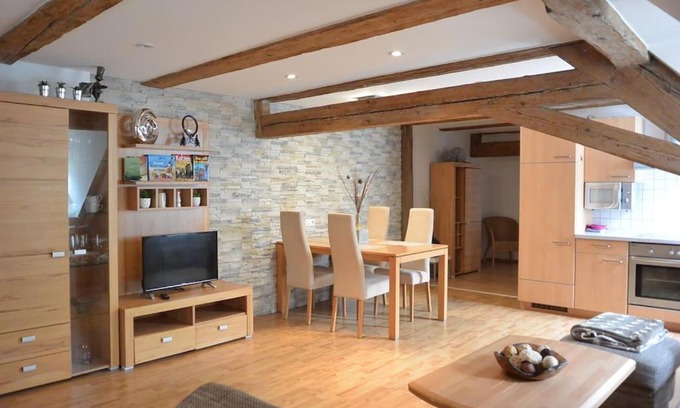 Bayreuth Apartment | Discover Edelweiß: Family-Friendly Stay in Bayreuth Center