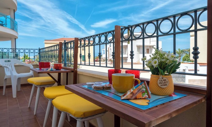 Lido Apartment | Oceanfront Apartment San Giovanni Lido with Sea Views