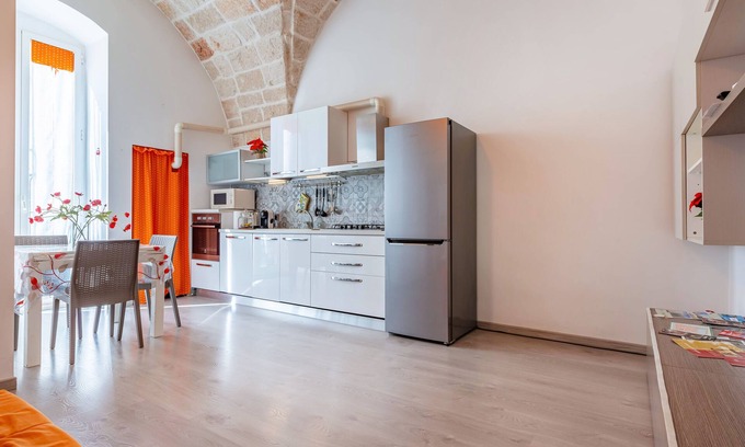 Conversano Apartment | Cozy SanLorenzo Apartment with WI-FI Near Polignano