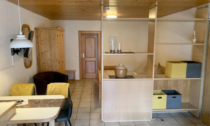 Leinsweiler Apartment | Scenic Apartment Schloßberg with Ocean View and Kitchen