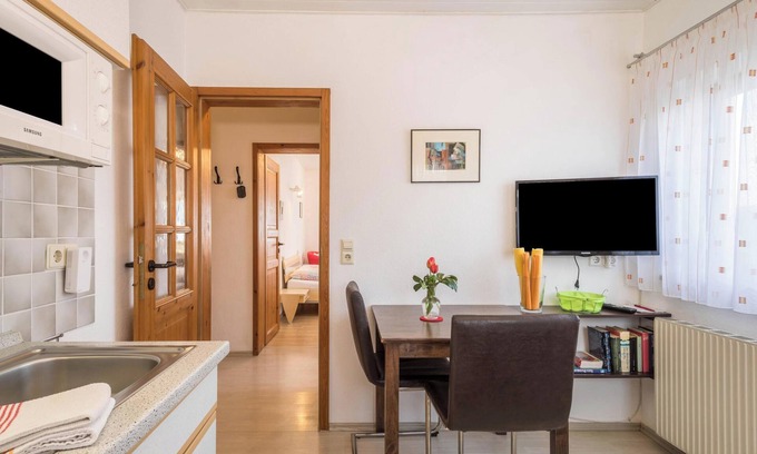 Kressbronn Apartment | Cozy Apartment "Schneider" by Lake Constance with Garden
