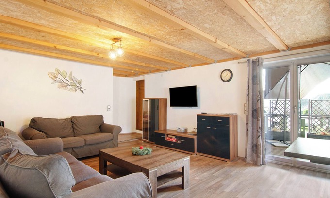 Espasingen Apartment | Oceanfront Apartment 'Schönfeld' with Private Terrace & Wi-Fi