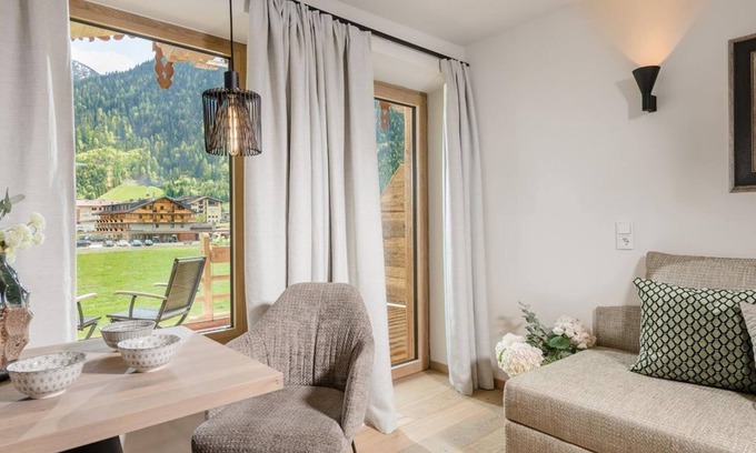 Pertisau Apartment | Cozy Sea View Apartment with Family-Friendly Amenities