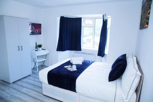 South Harrow Apartment | Cozy 1-Bed Apartment in Harrow - Pet and Child Friendly