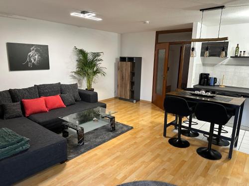 Suedwest Apartment | Discover Apartment „Slow Horses“: Pet-Friendly Getaway
