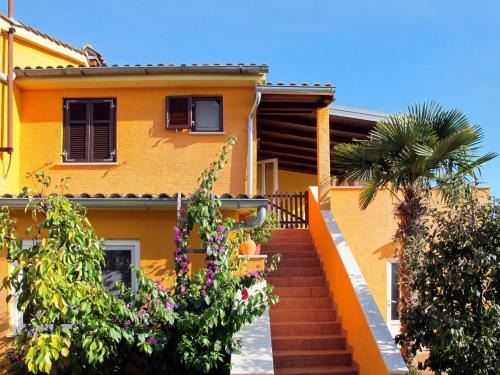 Stranici kod Lovreca Apartment | Pet-Friendly Apartment Smilja - Ideal for Families