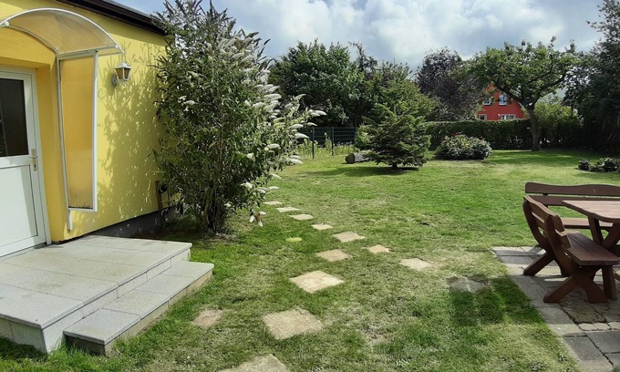 Lohme Apartment | Pet-Friendly Apartment Smillenzweg with Ocean View