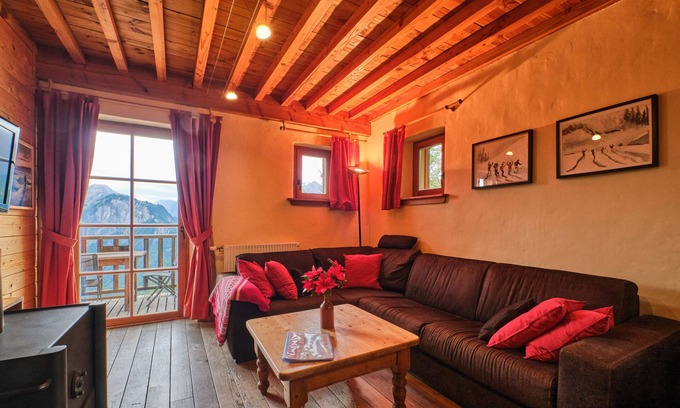 Villard-Reculas Apartment | Apartment 'Souveraine' with Mountain View, Balcony and Wi-Fi