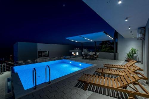 Moca Apartment | Private Pool Retreat at Apartment Stanko in Makarska
