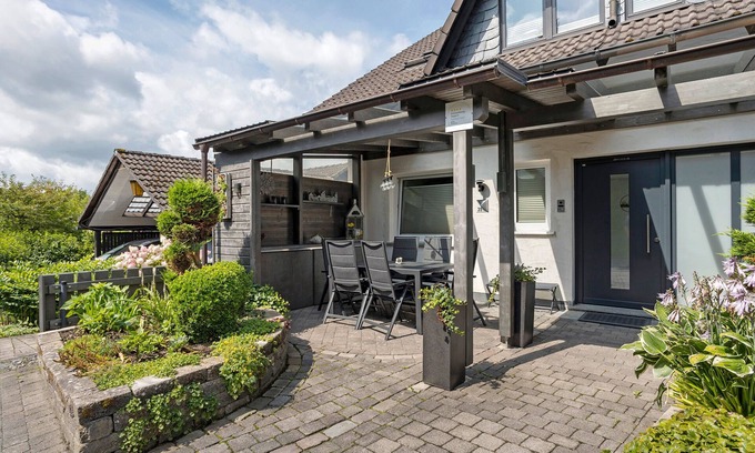Eslohe Apartment | Apartment 'Stappert' with Mountain View, Balcony and Wi-Fi