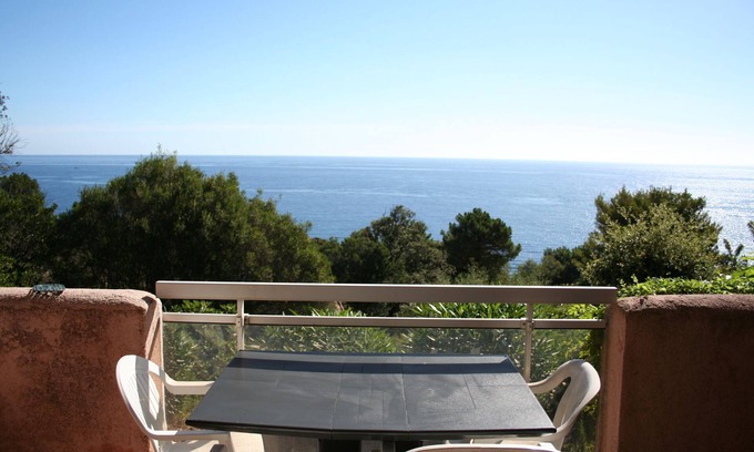 Tarcu Apartment | Cozy Apartment Ste Lucie de Porto Vecchio with Ocean View