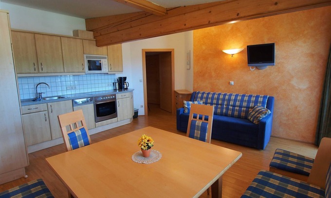 Weissenbach Apartment | Inviting Apartment Stoder with Pool and Spa Amenities