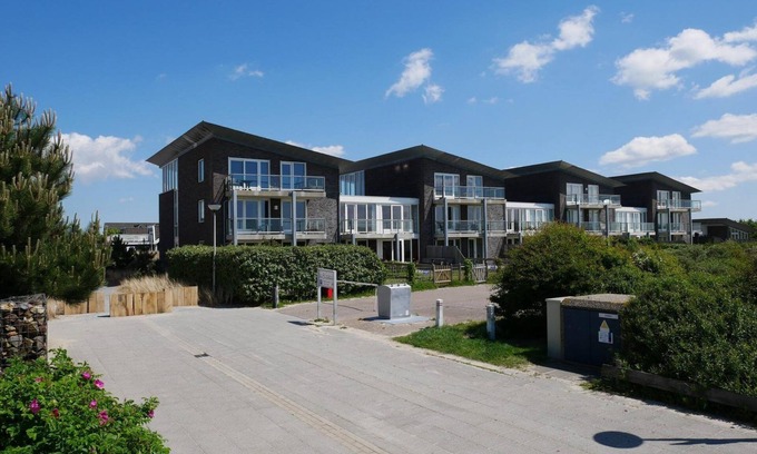 Callantsoog Apartment | Discover Apartment Strandleven 4: Family-Friendly Retreat