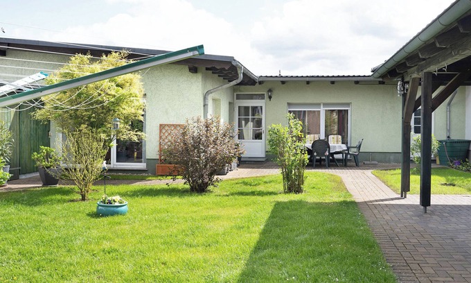 Templin Apartment | Premium Apartment 'Strempel' with Private Terrace & Garden