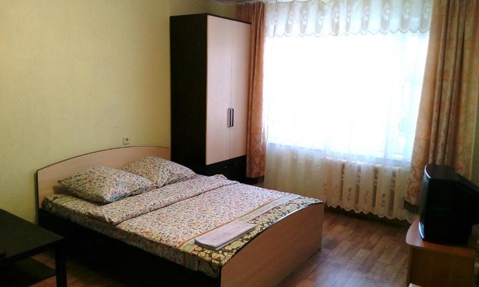 Yaroslavl Apartment | Discover Apartment Stroiteley 1: Pet-Friendly Retreat
