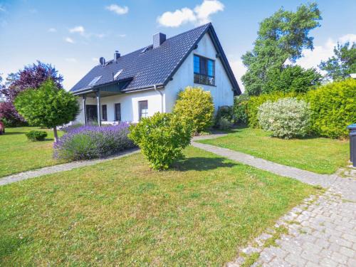 Gahlkow Apartment | Pet-Friendly Apartment Südwind with Fireplace & High Ratings