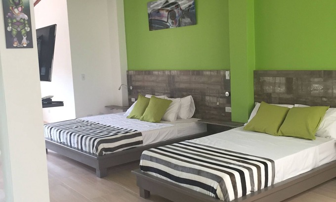Marinilla Apartment | Cozy Apartment Suite 30-28 Green with Spa and Breakfast