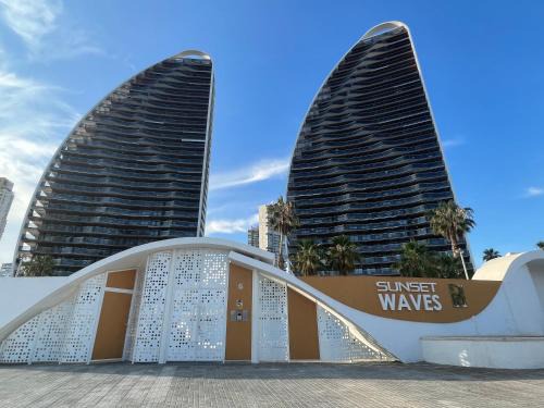 Benidorm Apartment | Stunning Apartment Sunset Waves Poniente - Rated 9.9/10