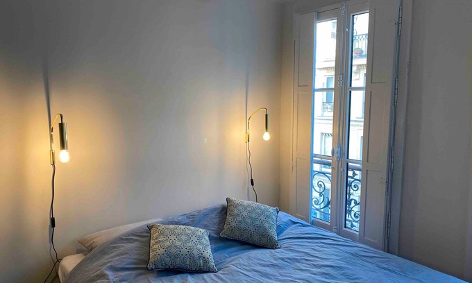Jardin des plantes Apartment | Apartment 'Superbe Quartier Latin' with Shared Terrace, Shared Garden and Wi-Fi