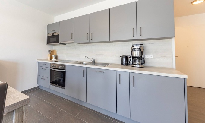 Titisee-Neustadt Apartment | Cozy Apartment T6 with Balcony - Perfect for Couples