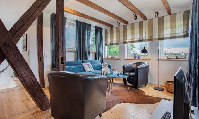 Groß Wokern Apartment | Tranquil Apartment "Taubenkobel" with Garden & Ocean Views