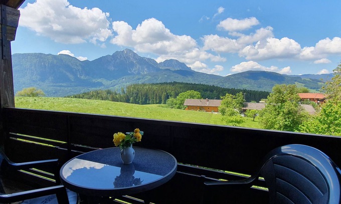 Kleinhogl Apartment | Pet-Friendly Apartment Teisenberg with Balcony & Kitchen